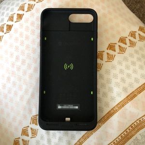 Mophie Charging case